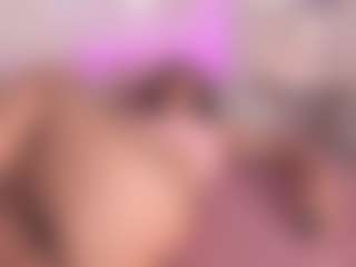 Live cam show with sophiastone - Twerk on TeamSkeetLive