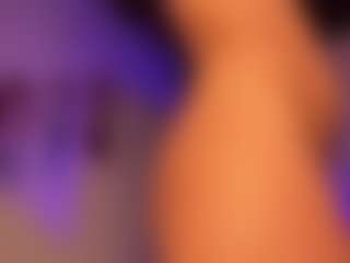 Live cam show with annitalopez - Robe on xDating