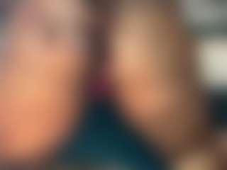 Live cam show with Aliccia - Granny Squirt on Free Soda