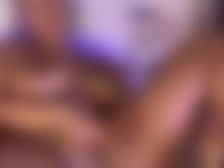 Live cam show with Aliccia - Granny Big Tits on Milf Play