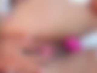 Live cam show with bonniegrace - Ebony on Camsoda | colombia