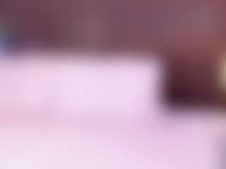 Live cam show with Mia Pineda - Ebony on TeamSkeetLive | colombia