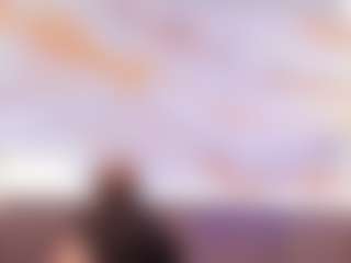 Mia Pineda's Live Sex Cam Show