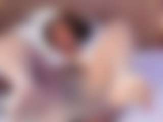 Mia Pineda's Live Sex Cam Show