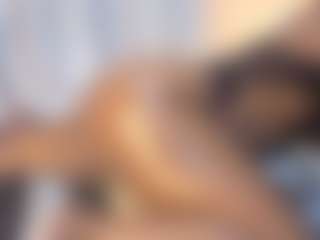 Live cam show with hornyafricangirl - Gag on Camsoda