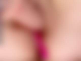 lexiflower1 MILF webcam performer live streaming