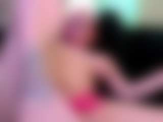 Live cam show with Switchy Kitty - Nipple Play on Camsoda