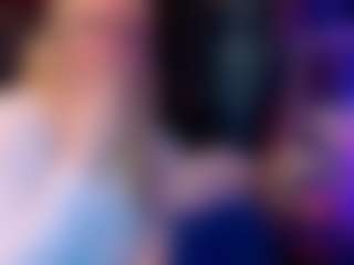 Live cam show with candismiths - Smoking on Dolls Live