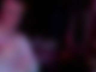 Live cam show with candismiths - Wife on AdultVida.com