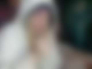 Live cam show with candismiths - Housewife on TeamSkeetLive