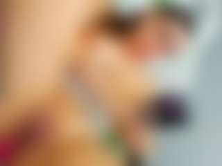 Live cam show with eveeevian - Cum Swallowing on chickslive.net
