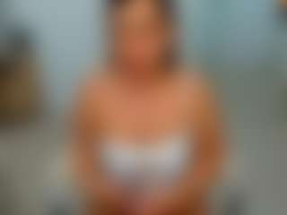 Live cam show with eveeevian - Living Room on livesuperchat.net