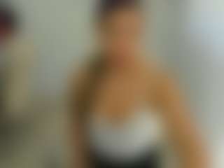 eveeevian's Live Sex Cam Show