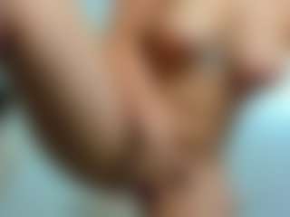 Live cam show with eveeevian - Blonde Hair Curvy on googirlz