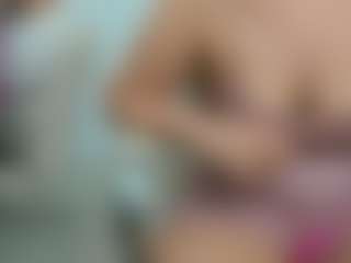 Live cam show with eveeevian - Blonde Hair on Camming Site