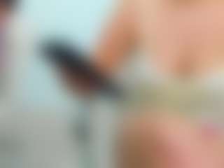 eveeevian's Live Sex Cam Show