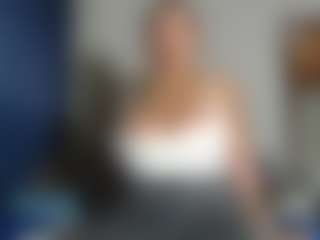 Live cam show with rousse-ellise - Bedroom Blonde Hair on Soda Cam