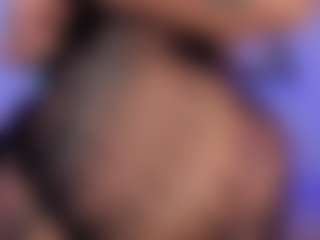 Live cam show with Anna Brooks - Ebony Teen (18+) on CamClone