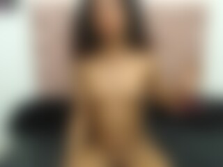 Corafoxのライブセックスチャットショー