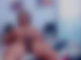Live cam show with marcela-browm - HD on Soda Cam