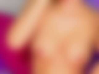 Live cam show with Laureana - Nylons on xxxlivecams.org