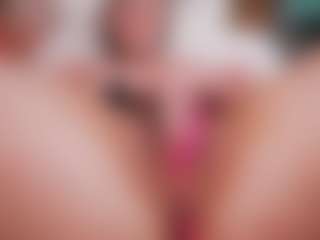 Nika hairy and wet's Live Sex Cam Show