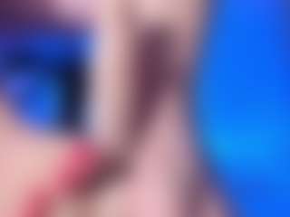 Live cam show with april-johnson - Middle Aged on sexylive.show