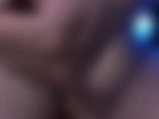 april-johnson's Live Sex Cam Show