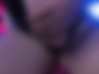 april-johnson's Live Sex Cam Show