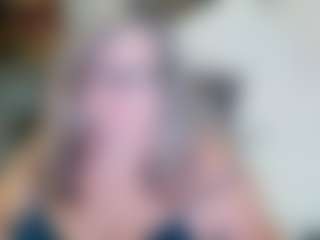 Live cam show with Lana - Body Massage on friskycurves.com