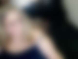 Live cam show with Lana - Glasses on eurowanks.com