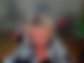 Live cam show with SarahStone - Facial on dropp.cam
