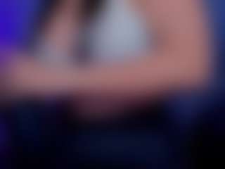 Live cam show with BriannaSalinas - Brown Hair on nudelive.tv