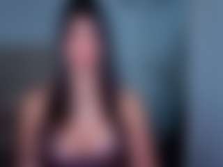 Live cam show with BriannaSalinas - Double Penetration on SpunkLive