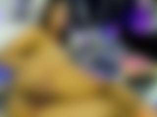Live cam show with cute mia - Young Adult on Stripli.com