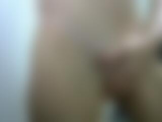anaclara47's Live Sex Cam Show