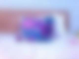 LUNALEEE's Live Sex Cam Show