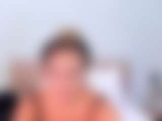 Live cam show with LUNALEEE - Bikini on CamwithHer