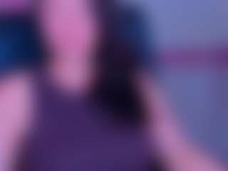 Live cam show with anamills - Pretty on Camsoda