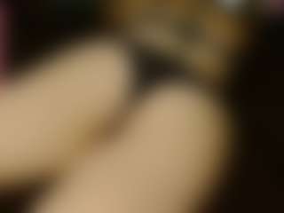 victoria-97's Live Sex Cam Show