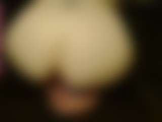 Live cam show with victoria-97 - Thong on Soda Cam