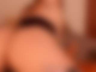 Live cam show with barbieroberts - Shaved Pussy on crypto-cams