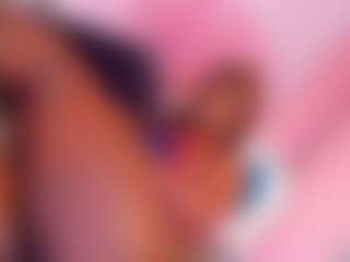Live cam show with latinwondercockts - Gray Eyes on Gym Cam Girls