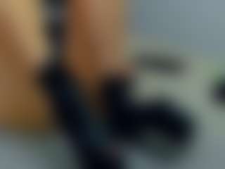 Live cam show with almafancy - Messy on hotwifechat.live