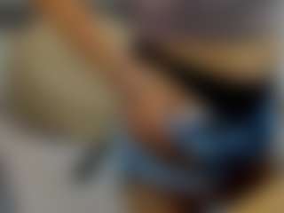 Live cam show with almafancy - Brown Hair MILF on Soda Cam