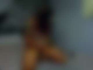 Live cam show with almafancy - Striptease MILF on xxxlivecams.org