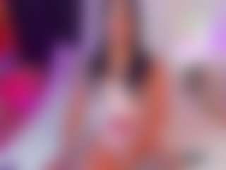 Spettacolo in cam dal vivo con lolaonline - Chubby su Camsoda