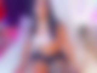 Live cam show with lolaonline - Chubby on StripNow