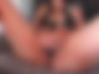 Live cam show with Wild Eve - Pretty on Camsoda