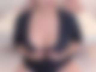APRIL-ROSES's Live Sex Cam Show